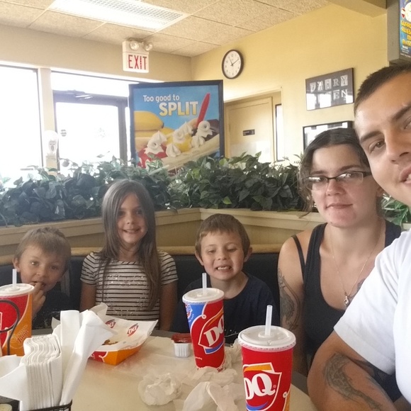 Meet your Posher, Jennifer - Picture 4 of 4